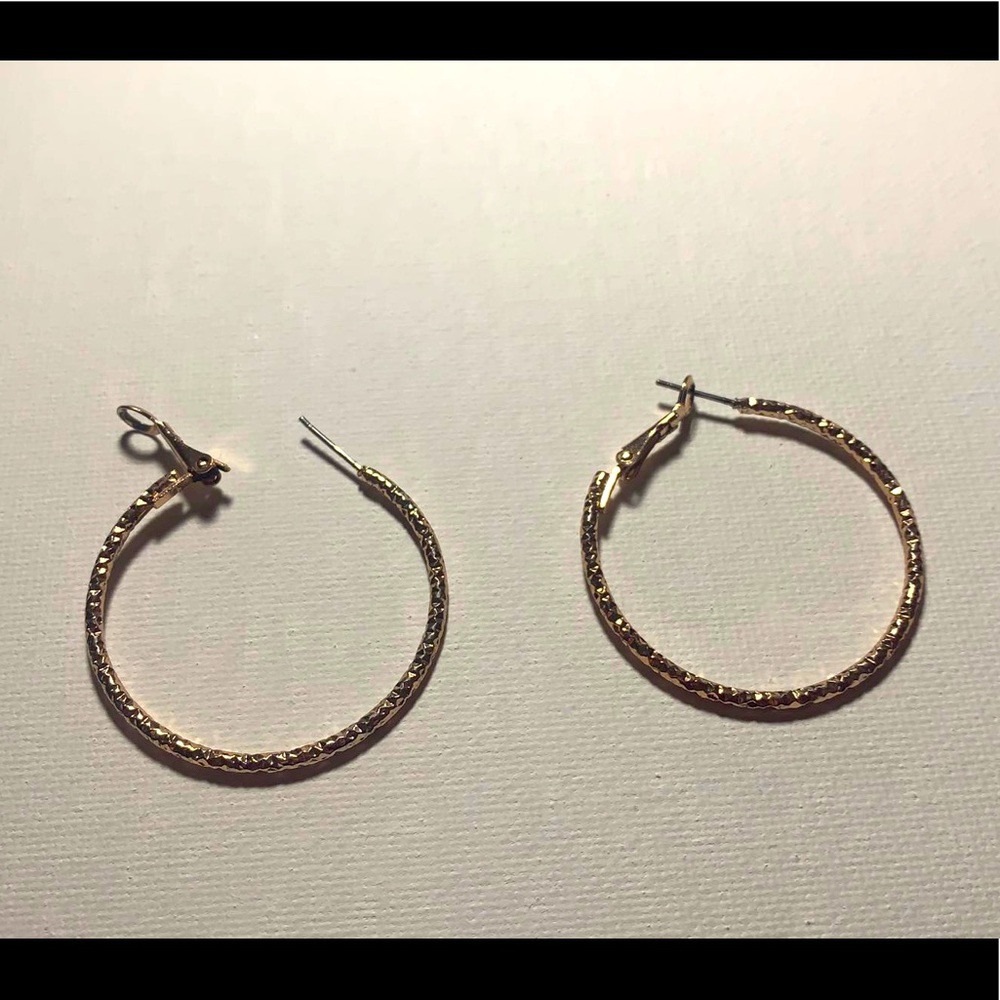 Hoop Earring Set - Picture 4 of 4